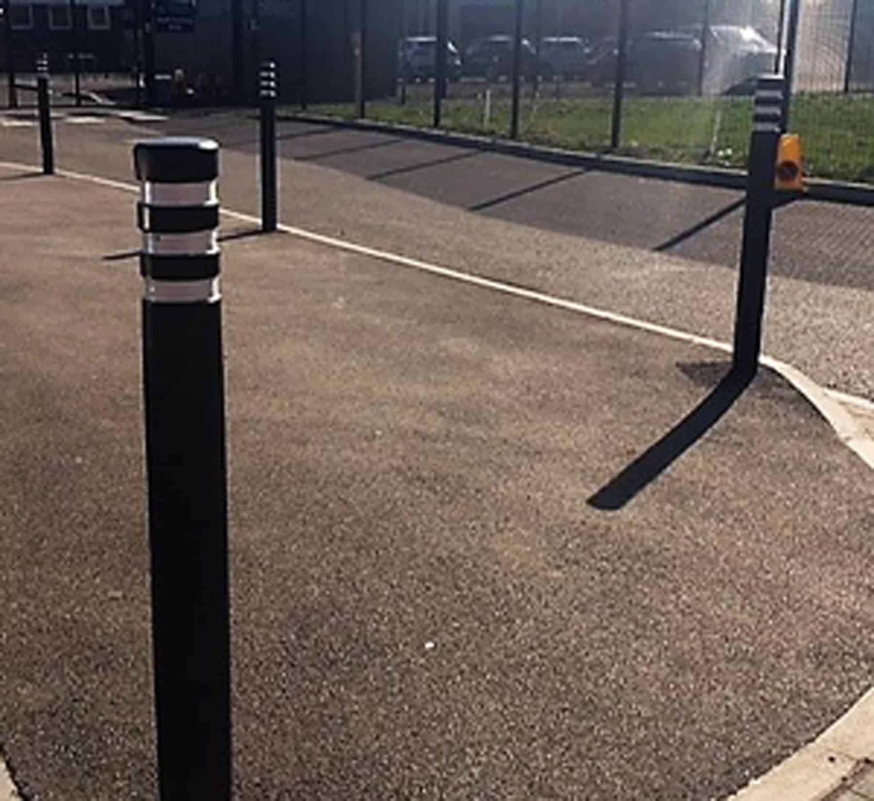 Polyethylene Bollard with Steel Core for Retail Parks | EB300 image 2
